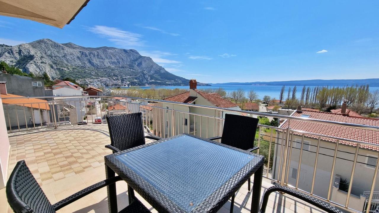 Apartments Stare Duce 6 Омиш Экстерьер фото