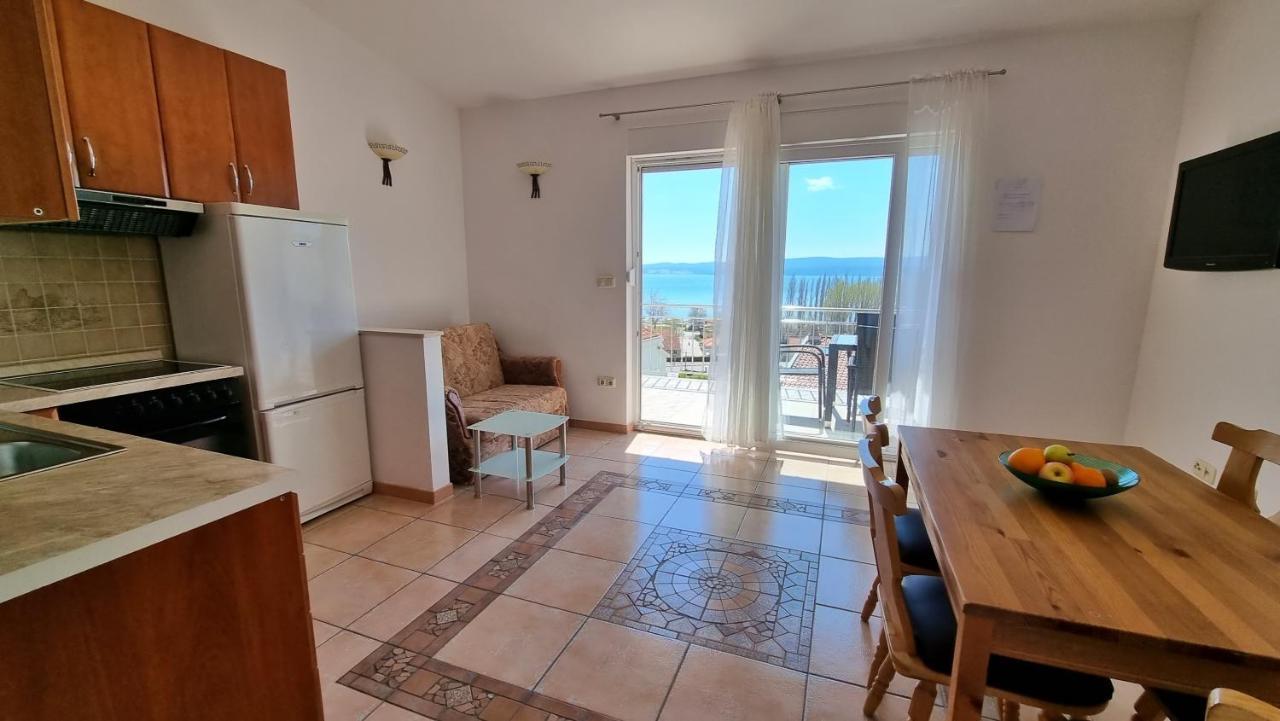Apartments Stare Duce 6 Омиш Экстерьер фото