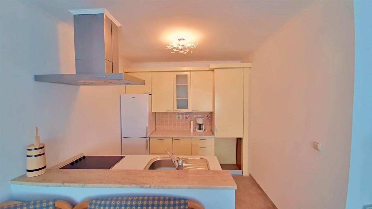 Apartments Stare Duce 6 Омиш Экстерьер фото
