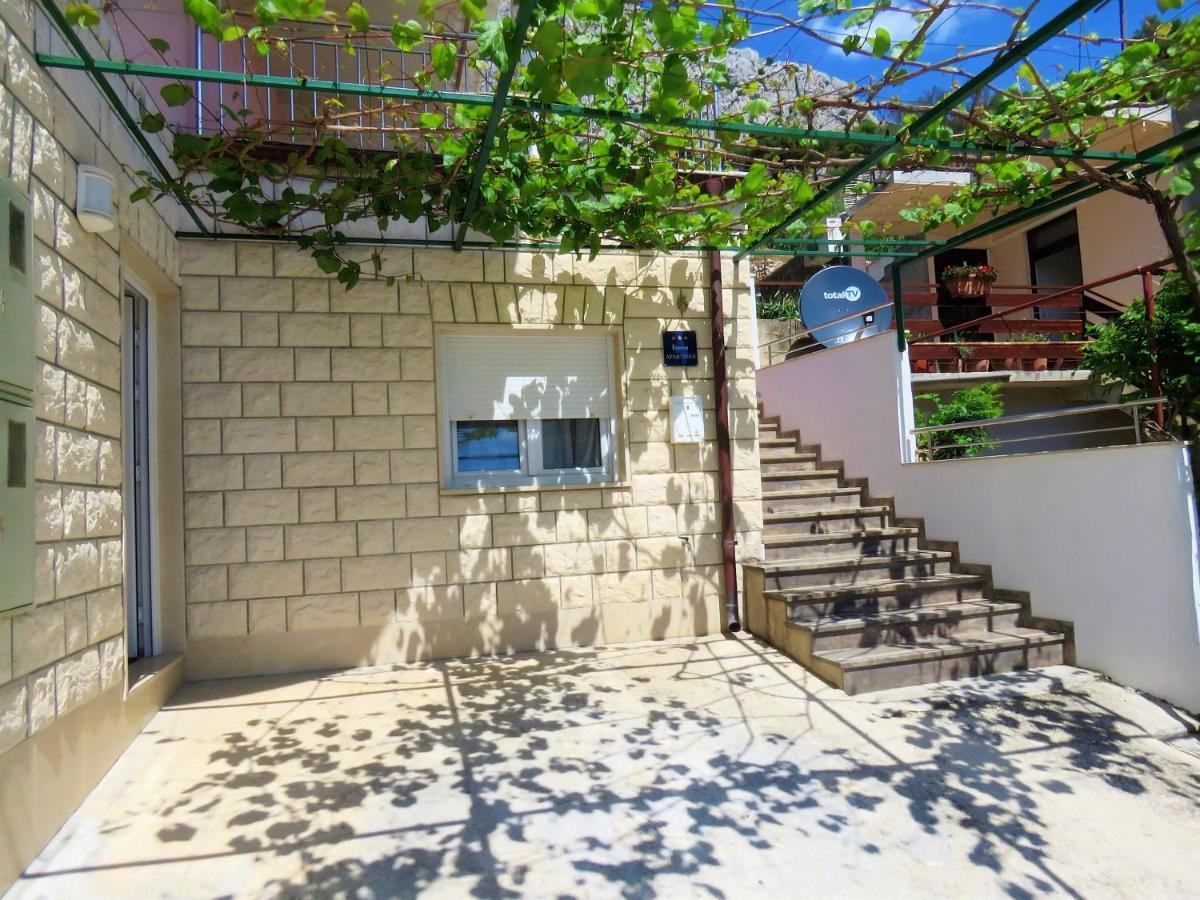 Apartments Stare Duce 6 Омиш Экстерьер фото