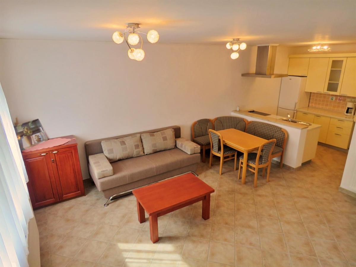 Apartments Stare Duce 6 Омиш Экстерьер фото